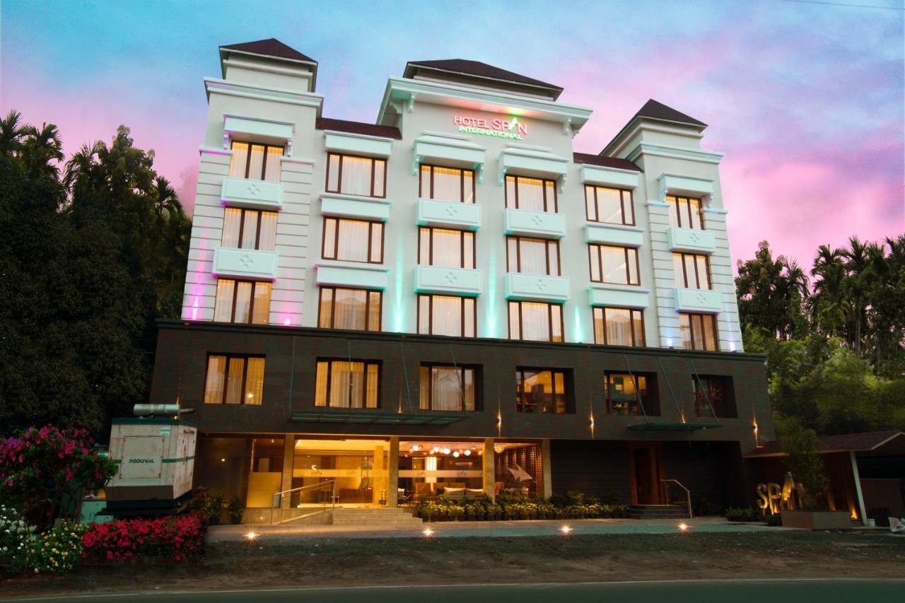 Hotel Span International Kochi Exterior photo