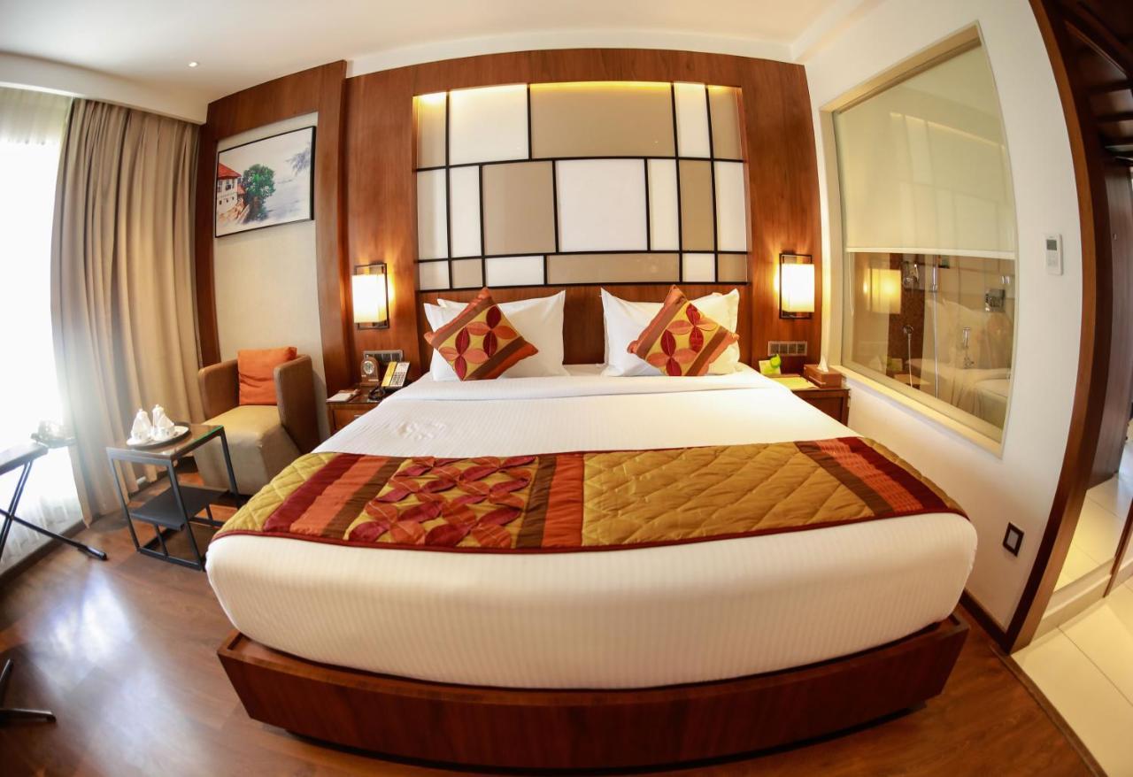Hotel Span International Kochi Exterior photo