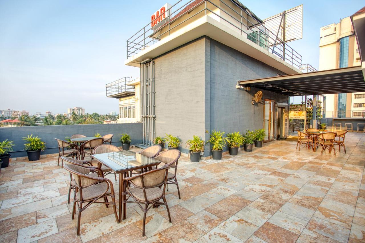 Hotel Span International Kochi Exterior photo