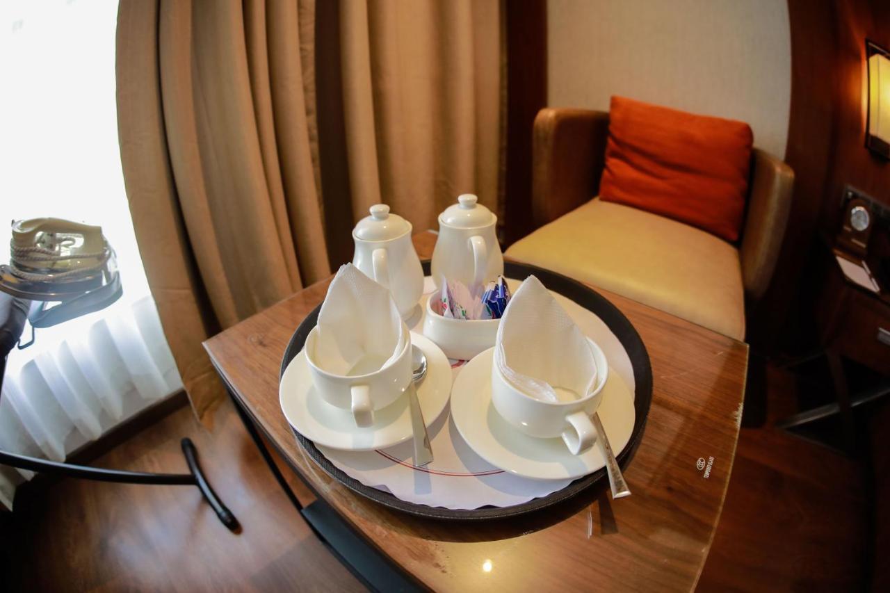 Hotel Span International Kochi Exterior photo